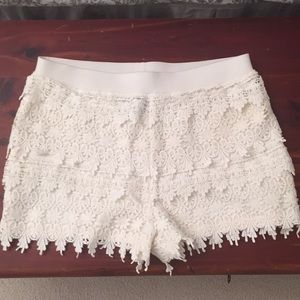 Express off white shorts